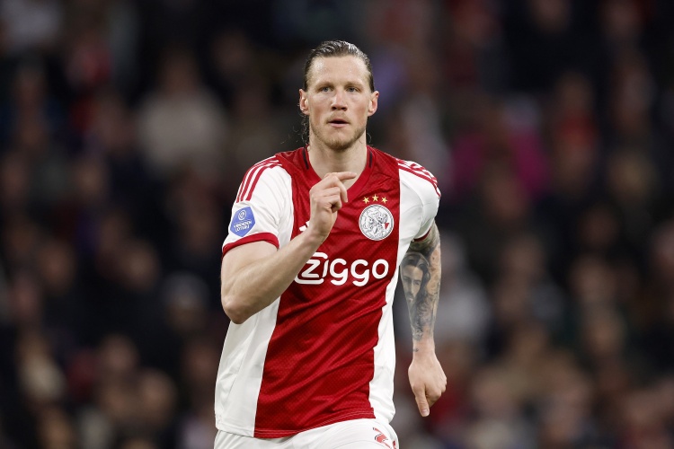 鲸鱼体育-记录报：本菲卡有意免签韦霍斯特，特温特等多家俱乐部同时关注